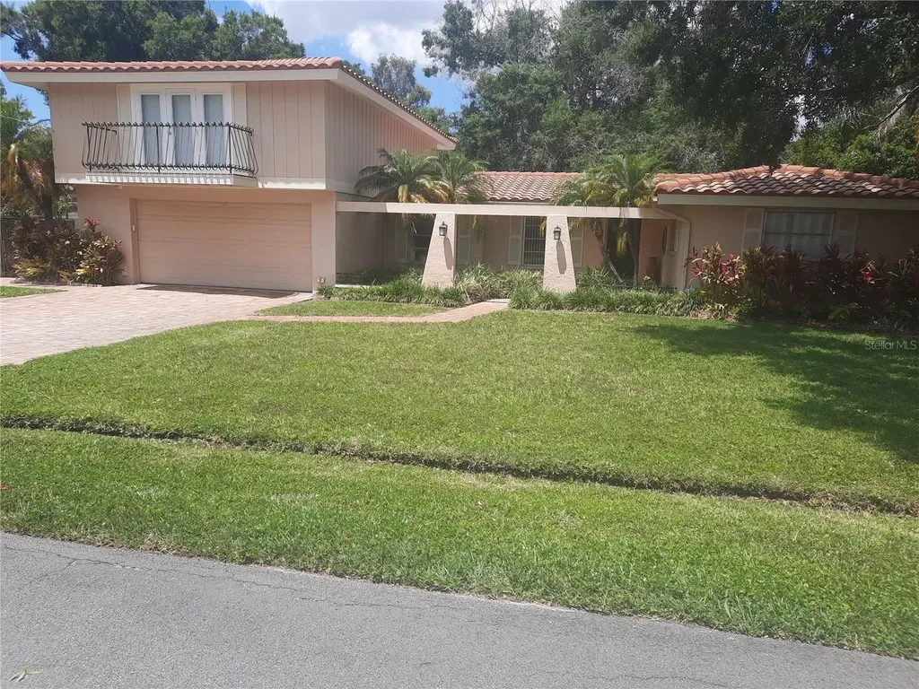 8112 N Clark Avenue Tampa FL 33614