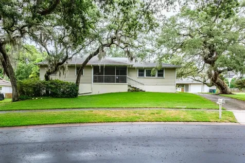 10 Fernbrooke Drive Safety Harbor FL 34695