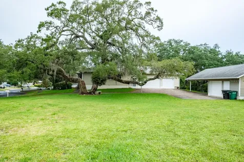 10 Fernbrooke Drive Safety Harbor FL 34695