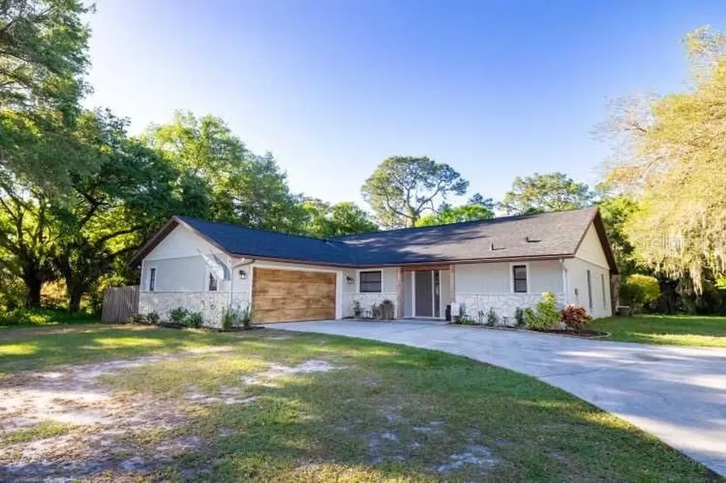 9235 67th Avenue E Bradenton FL 34202
