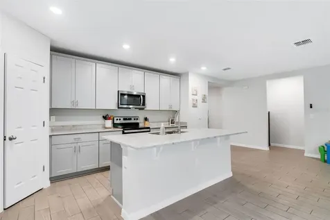 533 Vista Villages Boulevard Davenport FL 33896
