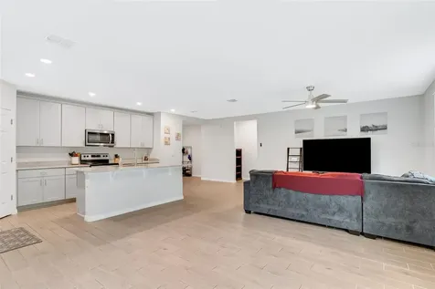 533 Vista Villages Boulevard Davenport FL 33896