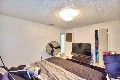 2334 Chestnut Hills Drive Lakeland FL 33805
