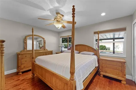 904 Old Tree Road Orlando FL 32825