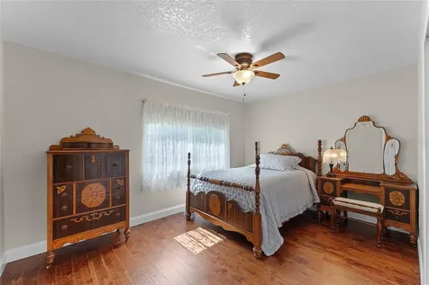 904 Old Tree Road Orlando FL 32825
