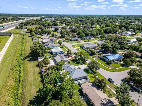 904 Old Tree Road Orlando FL 32825