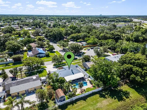 904 Old Tree Road Orlando FL 32825