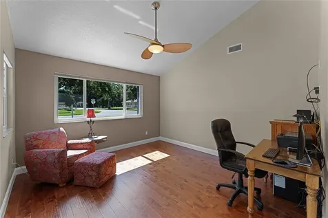 904 Old Tree Road Orlando FL 32825