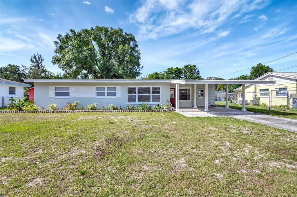 908 E Church Street Deland FL 32724