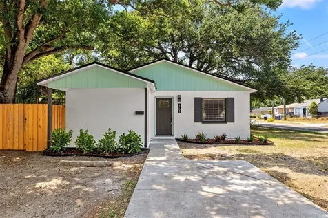 4702 15th Avenue S St Petersburg FL 33711