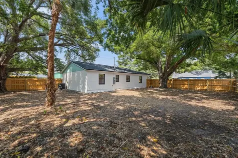 4702 15th Avenue S St Petersburg FL 33711