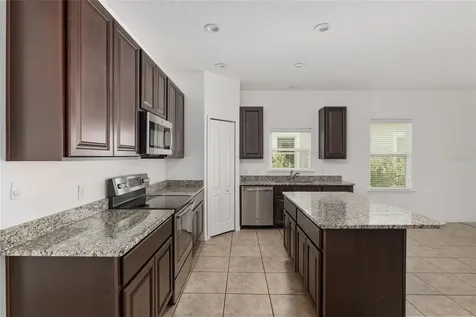 934 NW 251st Drive Newberry FL 32669