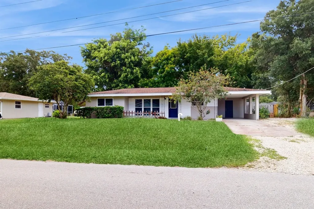2727 Teal Avenue Sarasota FL 34232