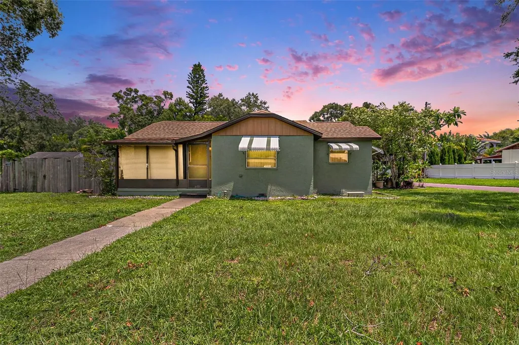 6401 Hobson Street NE St Petersburg FL 33702