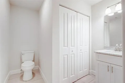2002 N Crystal Lake Drive Lakeland FL 33801