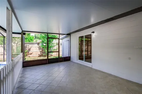 2002 N Crystal Lake Drive Lakeland FL 33801