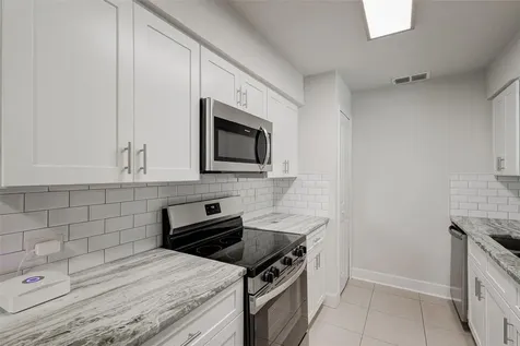 2002 N Crystal Lake Drive Lakeland FL 33801