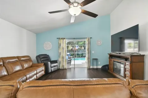 7611 Wiltshire Park Place Apollo Beach FL 33572