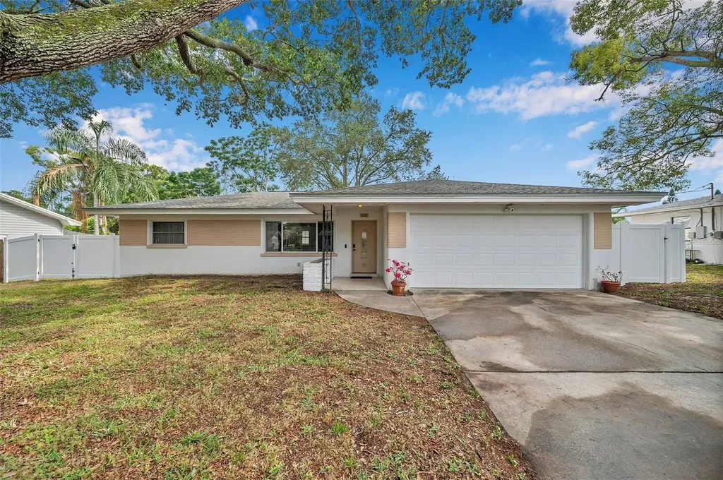 1535 Tangerine Street Clearwater FL 33756