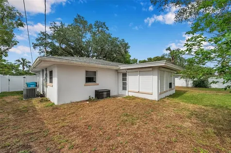 1535 Tangerine Street Clearwater FL 33756