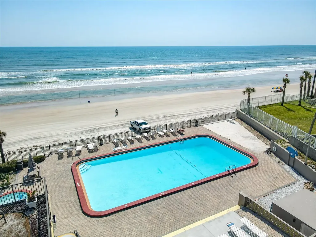 1909 S Atlantic Avenue Daytona Beach FL 32118