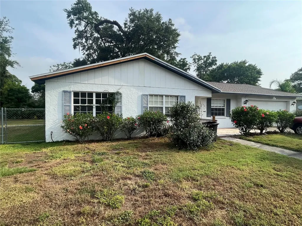 2912 Forest Circle Seffner FL 33584