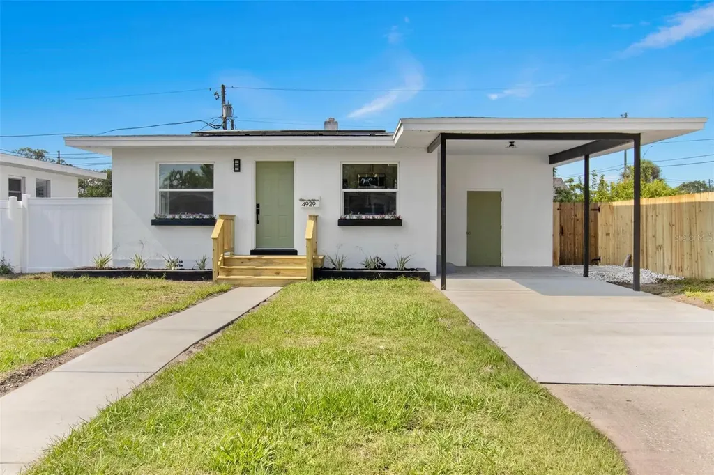 4929 37th Avenue N St Petersburg FL 33710