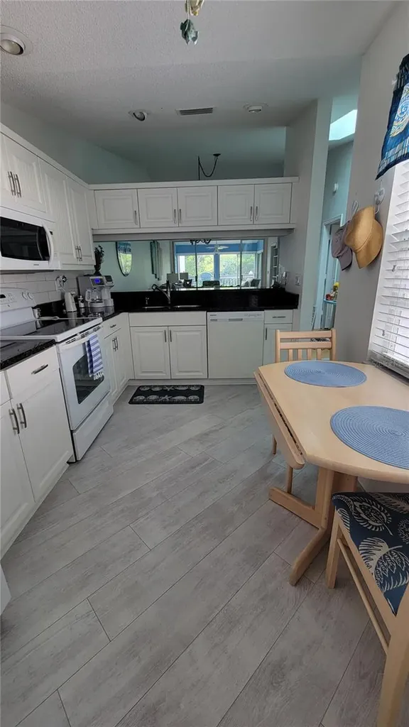 1318 Perico Point Circle Bradenton FL 34209