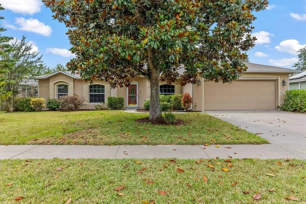 1402 Island Cove Drive Deland FL 32724