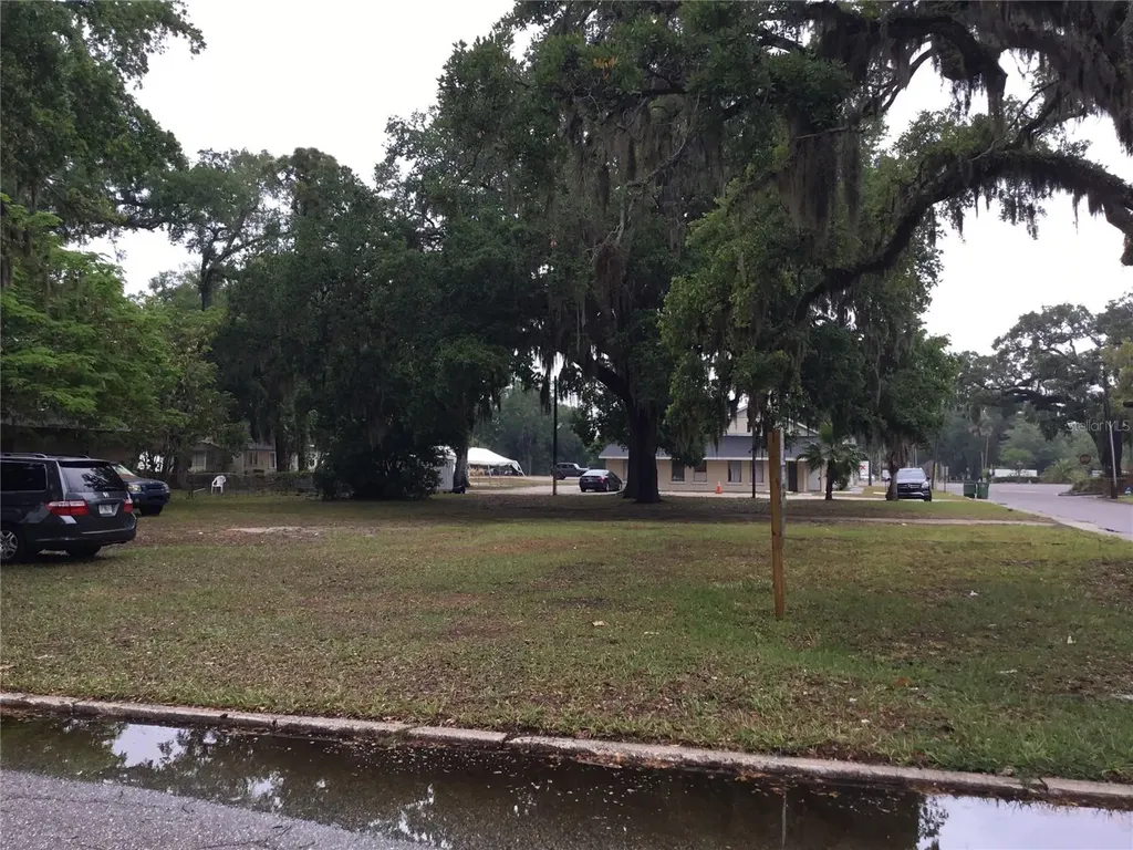 520 20th Street E Bradenton FL 34208