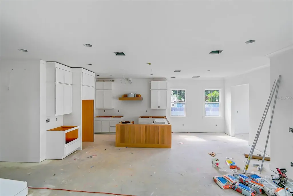 2823 4th Avenue N St Petersburg FL 33713