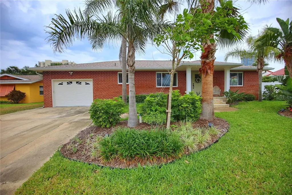 2607 Berkley Terrace Daytona Beach FL 32118