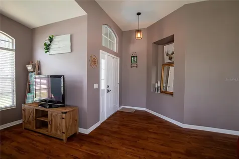 3258 Stonebridge Trail Valrico FL 33596