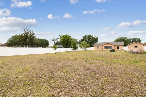 794 Barclay Terrace Lake Wales FL 33853