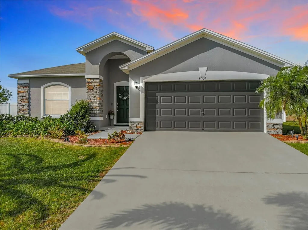 2531 Sunset Circle Lake Wales FL 33898