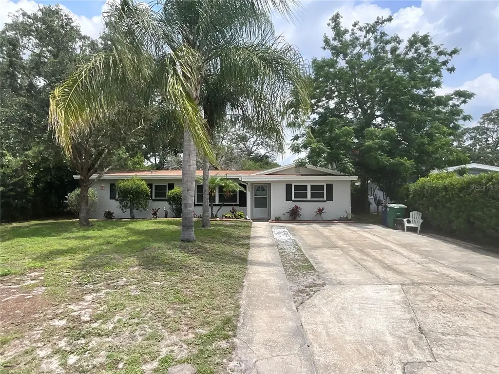 209 W 108th Avenue Tampa FL 33612