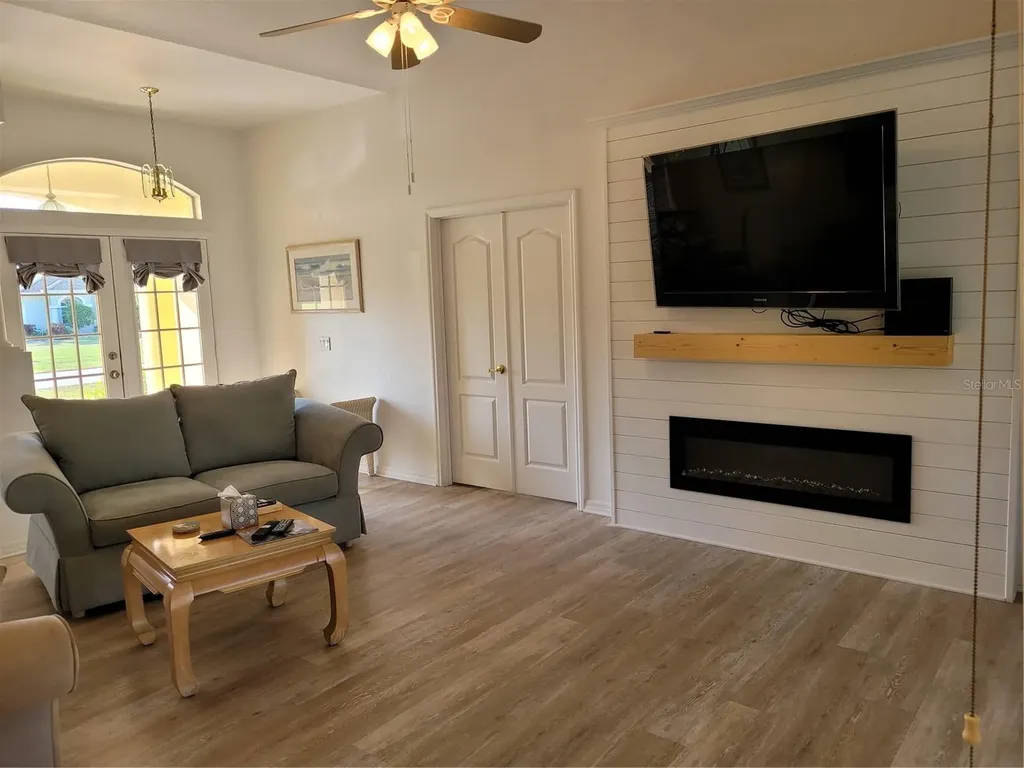 72 Long Meadow Court Rotonda West FL 33947