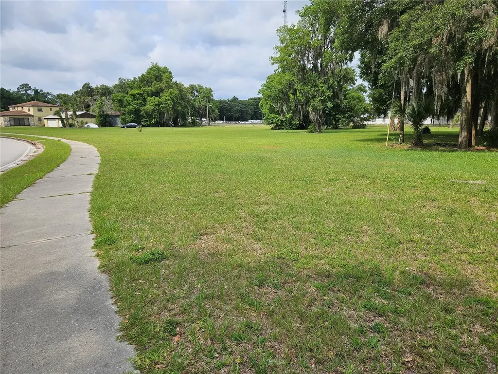 204 Huey Street Wildwood FL 34785