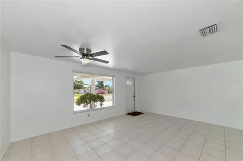 3007 Bayshore Gardens Parkway Bradenton FL 34207