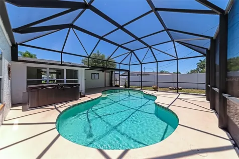 3007 Bayshore Gardens Parkway Bradenton FL 34207