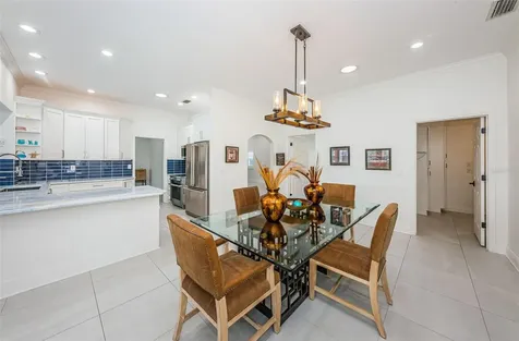 1977 Illinois Avenue NE St Petersburg FL 33703