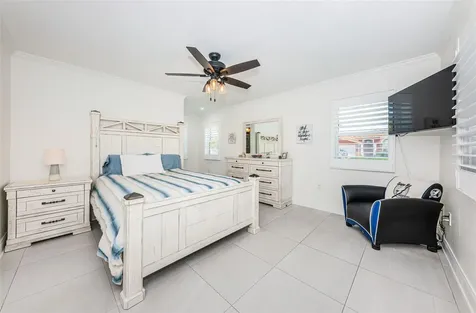 1977 Illinois Avenue NE St Petersburg FL 33703