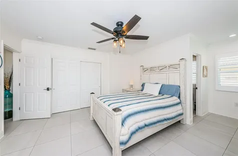 1977 Illinois Avenue NE St Petersburg FL 33703