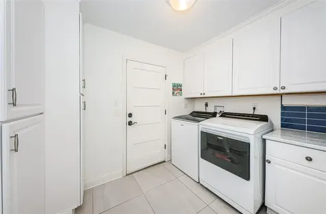 1977 Illinois Avenue NE St Petersburg FL 33703