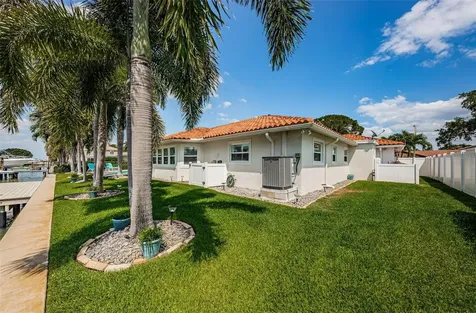 1977 Illinois Avenue NE St Petersburg FL 33703