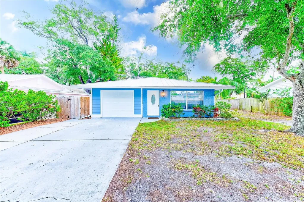 255 48th Street W Bradenton FL 34209