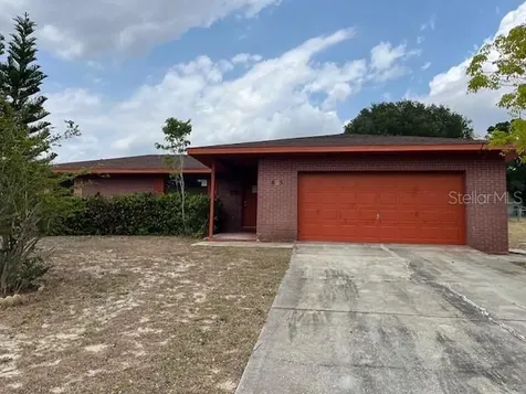 825 Wildabon Avenue Lake Wales FL 33853