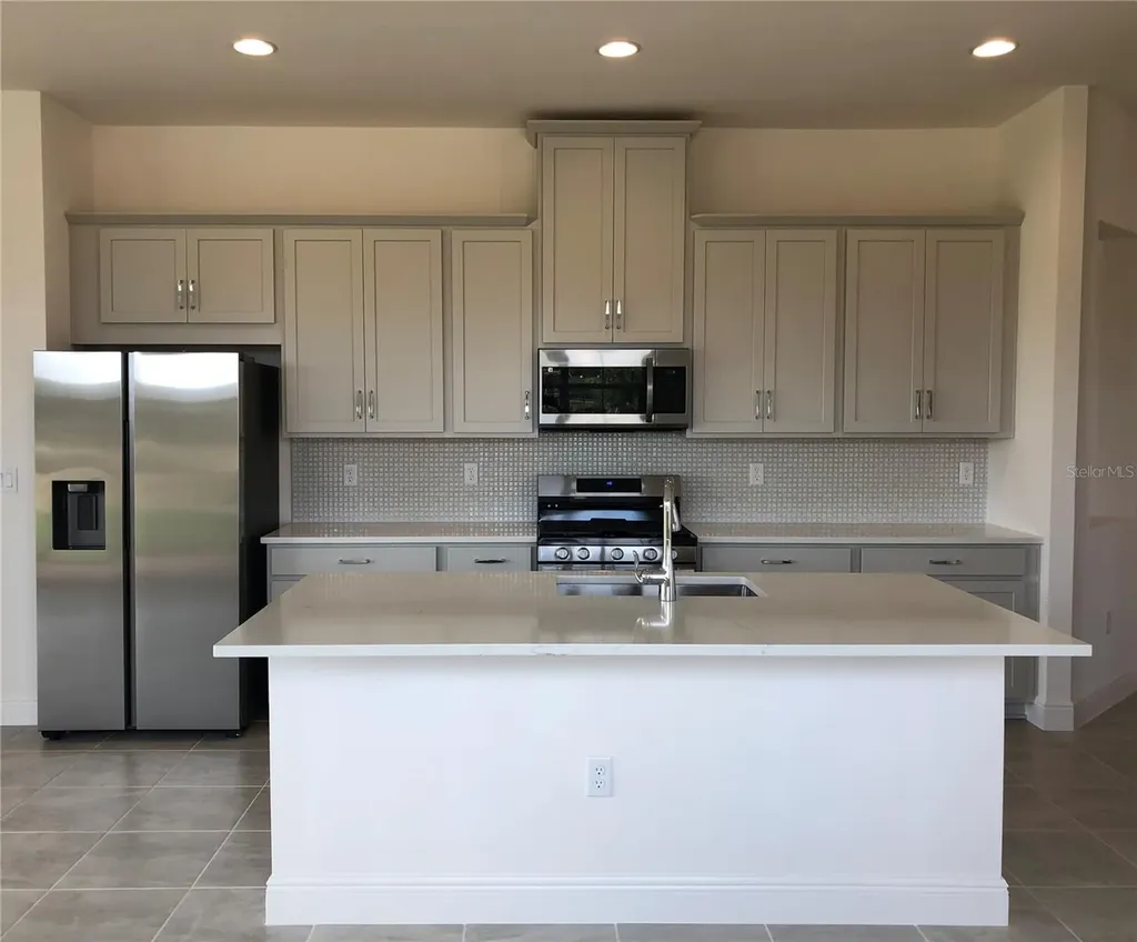 2323 Datura Loop St Cloud FL 34772