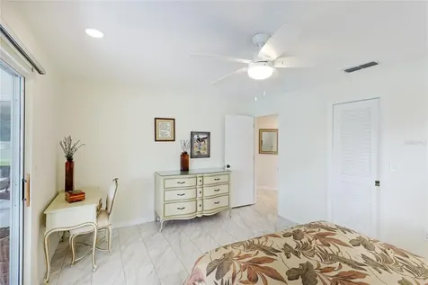 810 Bayport Circle Venice FL 34292