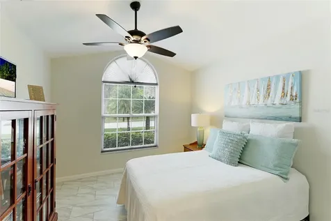 810 Bayport Circle Venice FL 34292